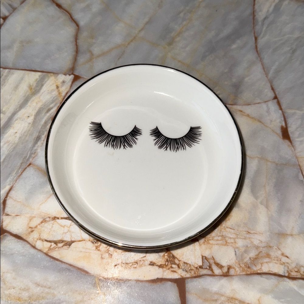 White‎ Ceramic Eyelash Trinket Dish Gold Rim Jewelry Tray Round 4 Inch